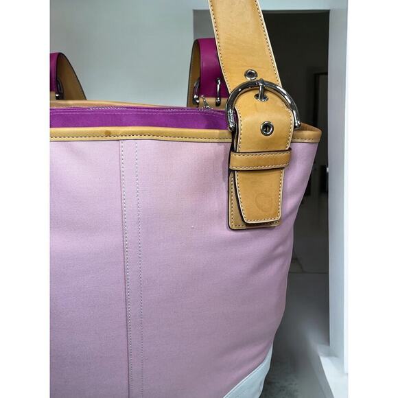 Vintage Coach 5174 Soho Daisy Canvas Tote & Wristlet        - Picture 13 of 16